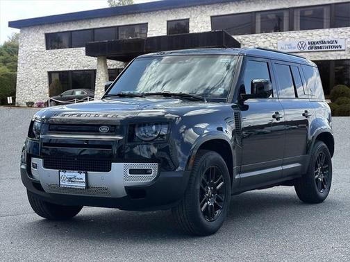 2024 Land Rover Defender 110 P300