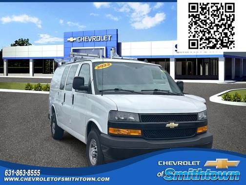 Summit White 2022 Chevrolet Express 2500 RWD 2500 Regular Wheelbase WT