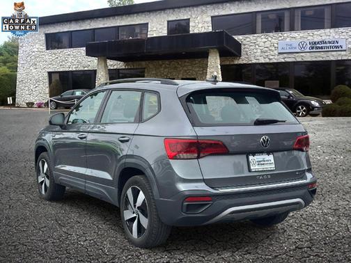 Platinum Gray Metallic 2023 Volkswagen Taos 1.5T S