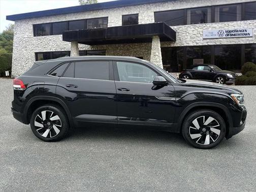 2024 Volkswagen Atlas Cross Sport 2.0T SE w/Technology 4MOTION