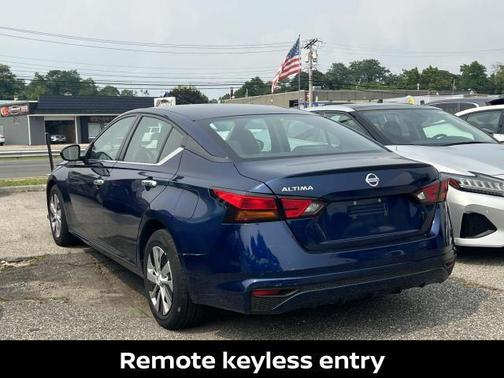 2022 Nissan Altima S FWD