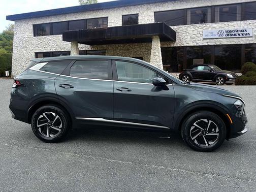 2023 Kia Sportage Hybrid LX
