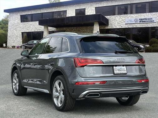 2022 Audi Q5 45 S line Premium Plus