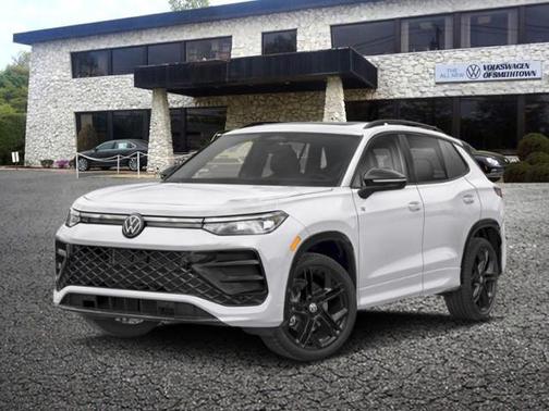 White Pearl 2026 Volkswagen Tiguan 2.0T SE R-Line Black 4MOTION