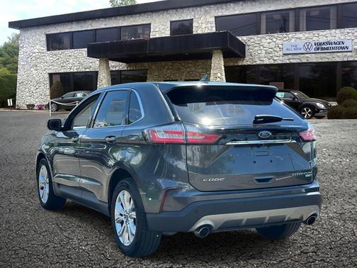 Magnetic Metallic 2020 Ford Edge Titanium