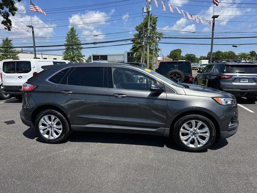 Magnetic Metallic 2020 Ford Edge Titanium