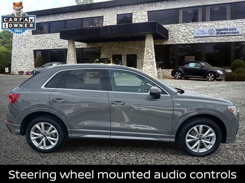 2024 Audi Q3 Premium 45 TFSI S line quattro Tiptronic