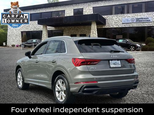 2024 Audi Q3 Premium 45 TFSI S line quattro Tiptronic