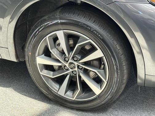 2024 Audi Q5 45 S line Premium Plus