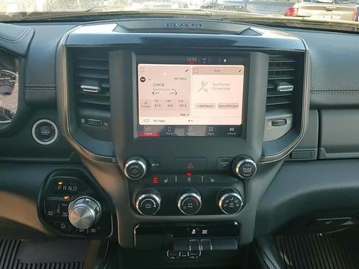 Diamond Black Crystal Pearlcoat 2022 RAM 1500 Rebel
