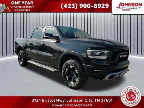 Diamond Black Crystal Pearlcoat 2022 RAM 1500 Rebel