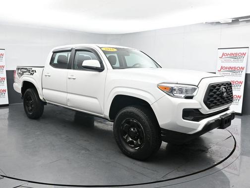 2016 Toyota Tacoma SR