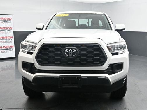 2016 Toyota Tacoma SR