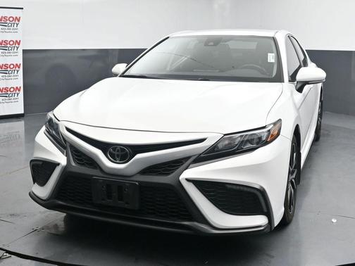 Ice Cap 2024 Toyota Camry SE