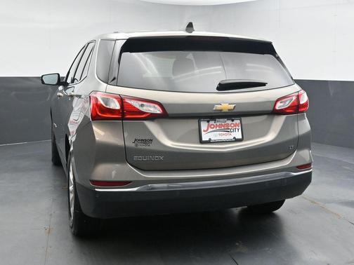 Pepperdust Metallic 2018 Chevrolet Equinox LT