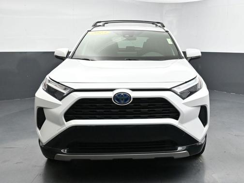 2023 Toyota RAV4 Hybrid SE