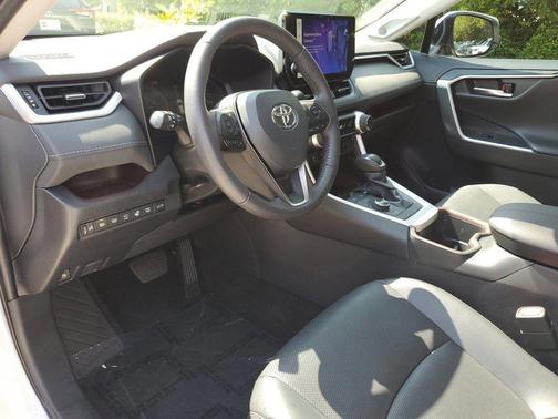 Wind Chill Pearl 2024 Toyota RAV4 Hybrid Limited