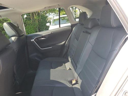 Wind Chill Pearl 2024 Toyota RAV4 Hybrid Limited