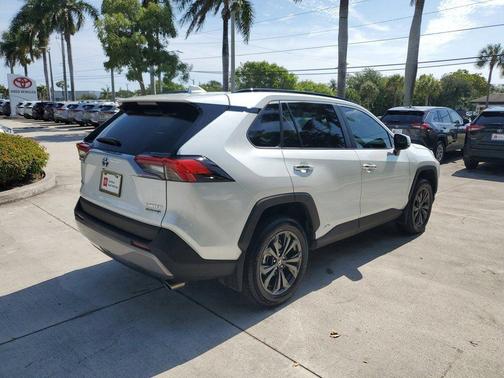 Wind Chill Pearl 2024 Toyota RAV4 Hybrid Limited