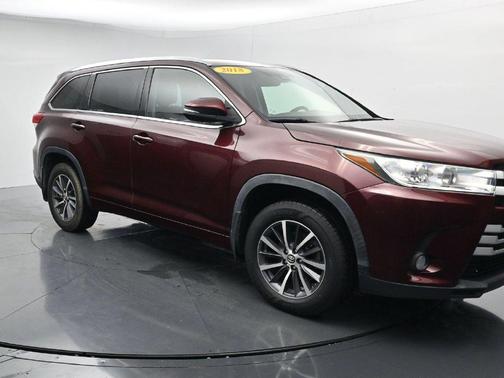 Ooh La La Rouge Mica 2018 Toyota Highlander XLE