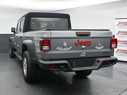 Billet Silver Metallic Clearcoat 2020 Jeep Gladiator Sport S
