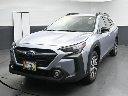 Ice Silver Metallic 2023 Subaru Outback Premium