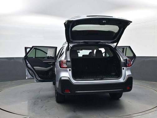 Ice Silver Metallic 2023 Subaru Outback Premium