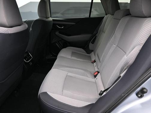 Ice Silver Metallic 2023 Subaru Outback Premium