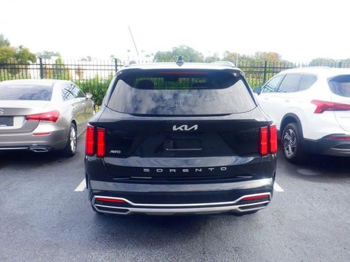 2022 Kia Sorento SX