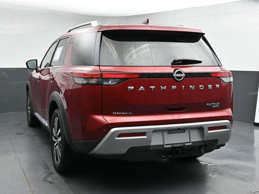 2023 Nissan Pathfinder Platinum 4WD