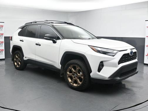 Ice Cap/Midnight Black Metallic 2024 Toyota RAV4 Hybrid Woodland Edition