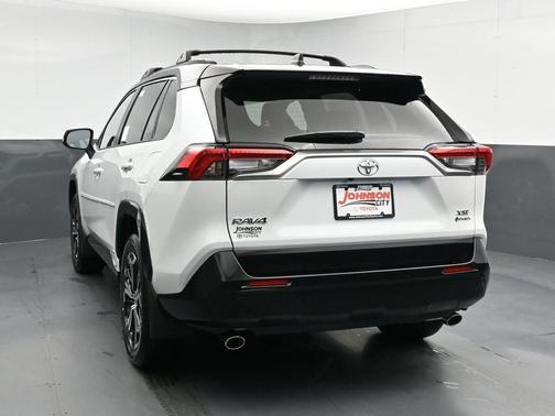 2025 Toyota RAV4 Hybrid SE