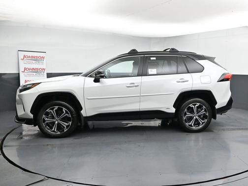 2025 Toyota RAV4 Hybrid SE