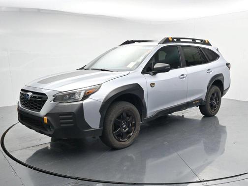 Ice Silver Metallic 2022 Subaru Outback Wilderness