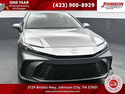Heavy Metallic 2026 Toyota Camry SE