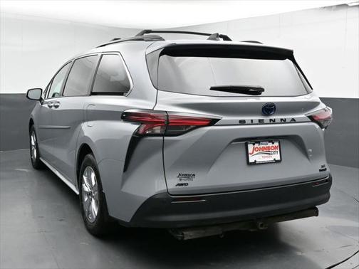 2022 Toyota Sienna XLE