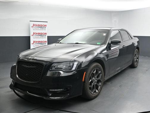 Gloss Black 2022 Chrysler 300 Touring