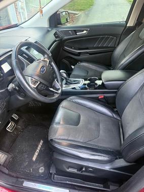 Ruby Red Metallic 2017 Ford Edge Sport