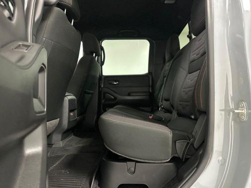 Boulder Gray Pearl 2024 Nissan Frontier PRO-4X