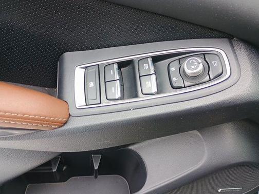Crystal Black Silica 2023 Subaru Ascent Touring 7-Passenger