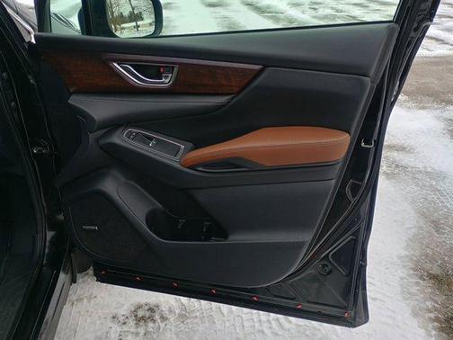 Crystal Black Silica 2023 Subaru Ascent Touring 7-Passenger