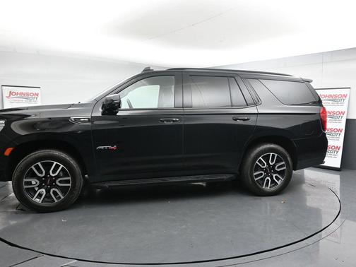 Onyx Black 2022 GMC Yukon 4WD AT4