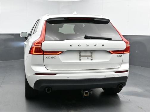 2018 Volvo XC60 T5 Momentum