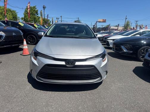 Classic Silver Metallic 2024 Toyota Corolla LE