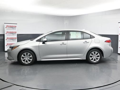 Classic Silver Metallic 2024 Toyota Corolla LE
