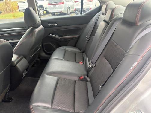 2023 Nissan Altima SR FWD