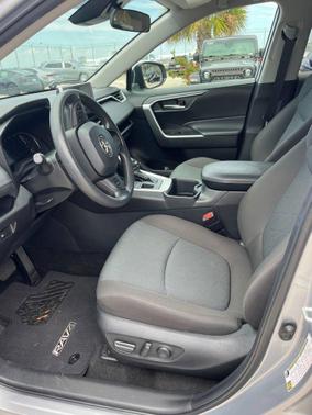 Silver Sky Metallic 2023 Toyota RAV4 XLE