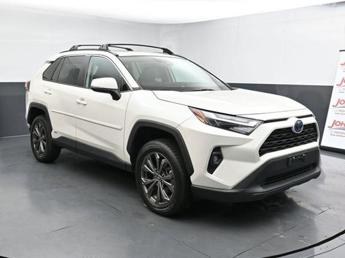 2022 Toyota RAV4 Hybrid XLE Premium