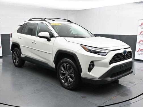 2022 Toyota RAV4 Hybrid XLE Premium