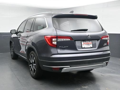 Lunar Silver Metallic 2021 Honda Pilot AWD Elite